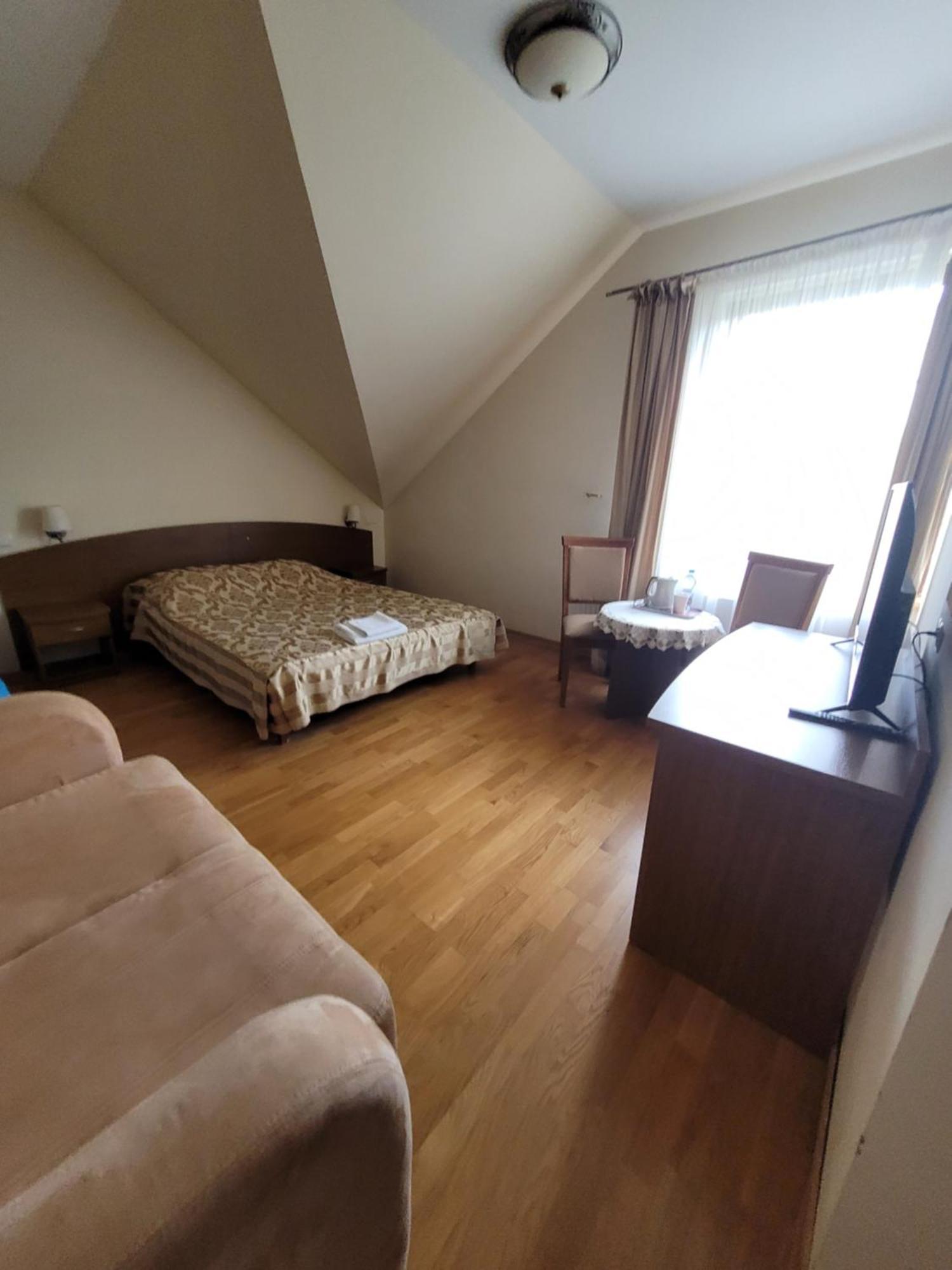 Dworek Biesiadny Radzewice Luaran gambar