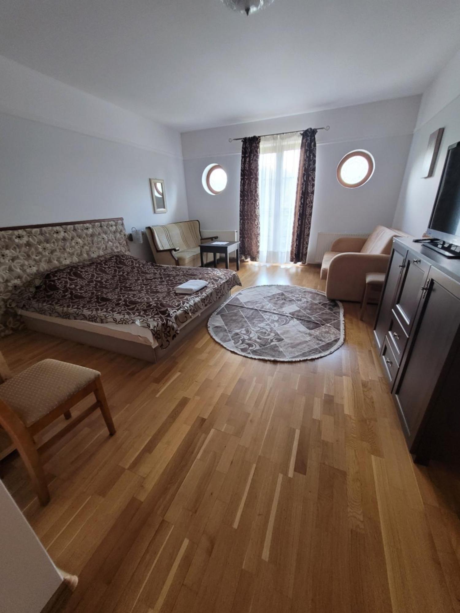 Dworek Biesiadny Radzewice Luaran gambar